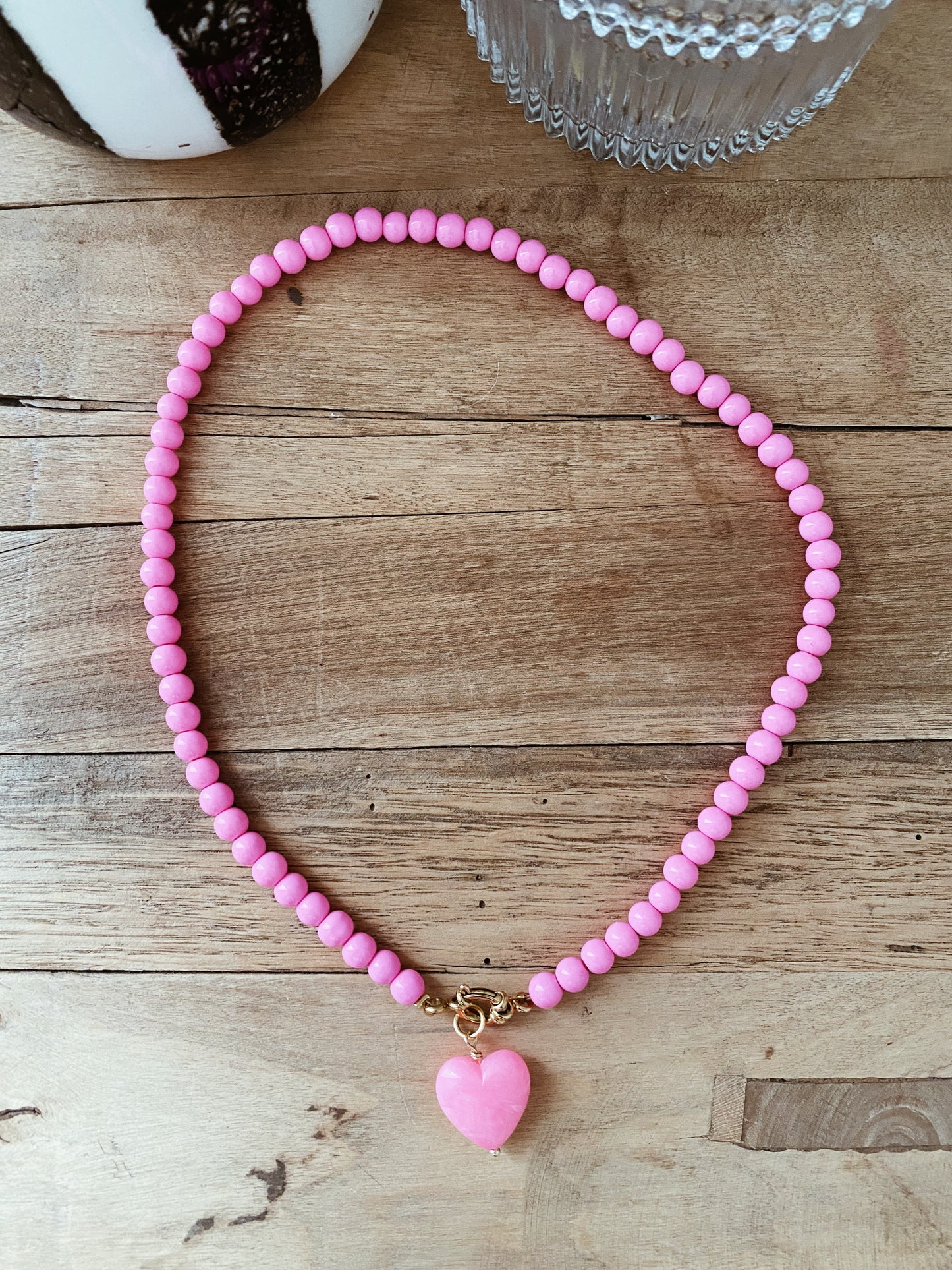 Collier Léa rose fushia