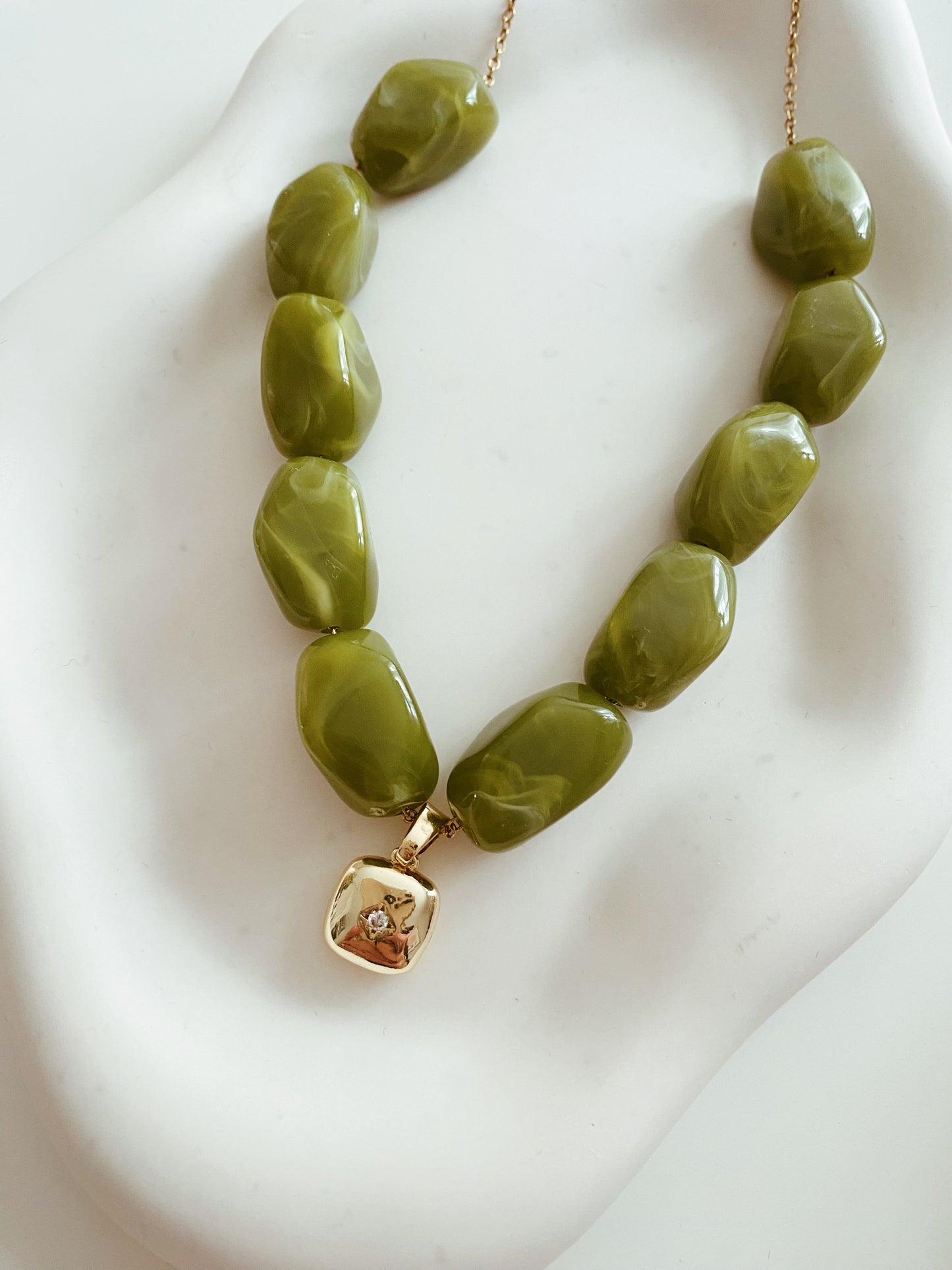 Collier Olivia