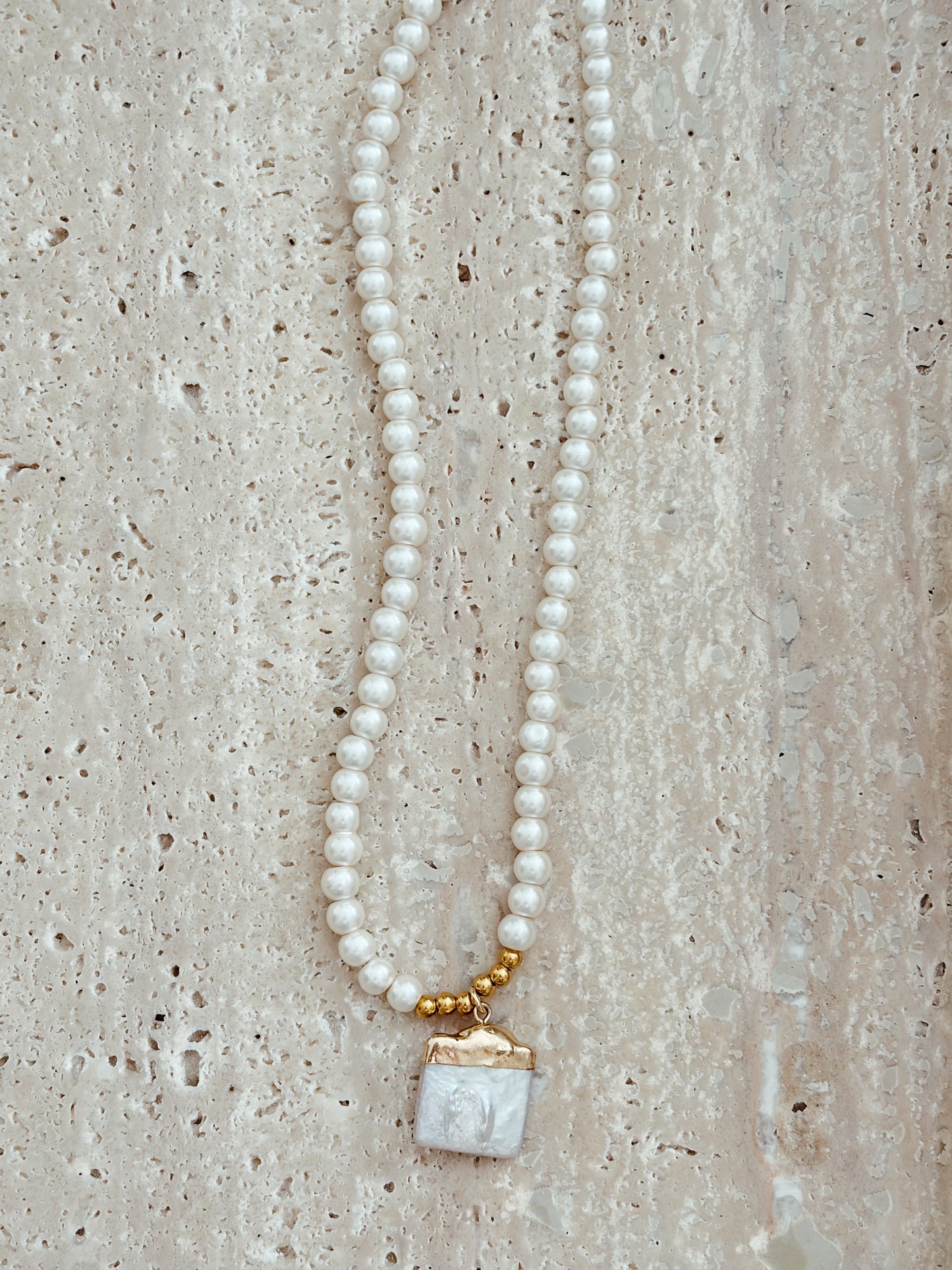 Collier Pearl
